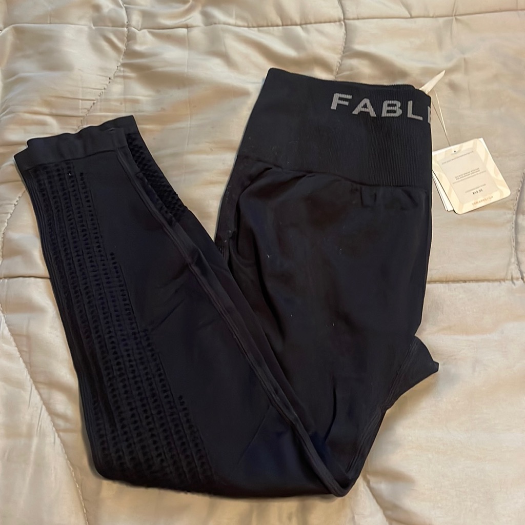 Fabletics Sync Leggings